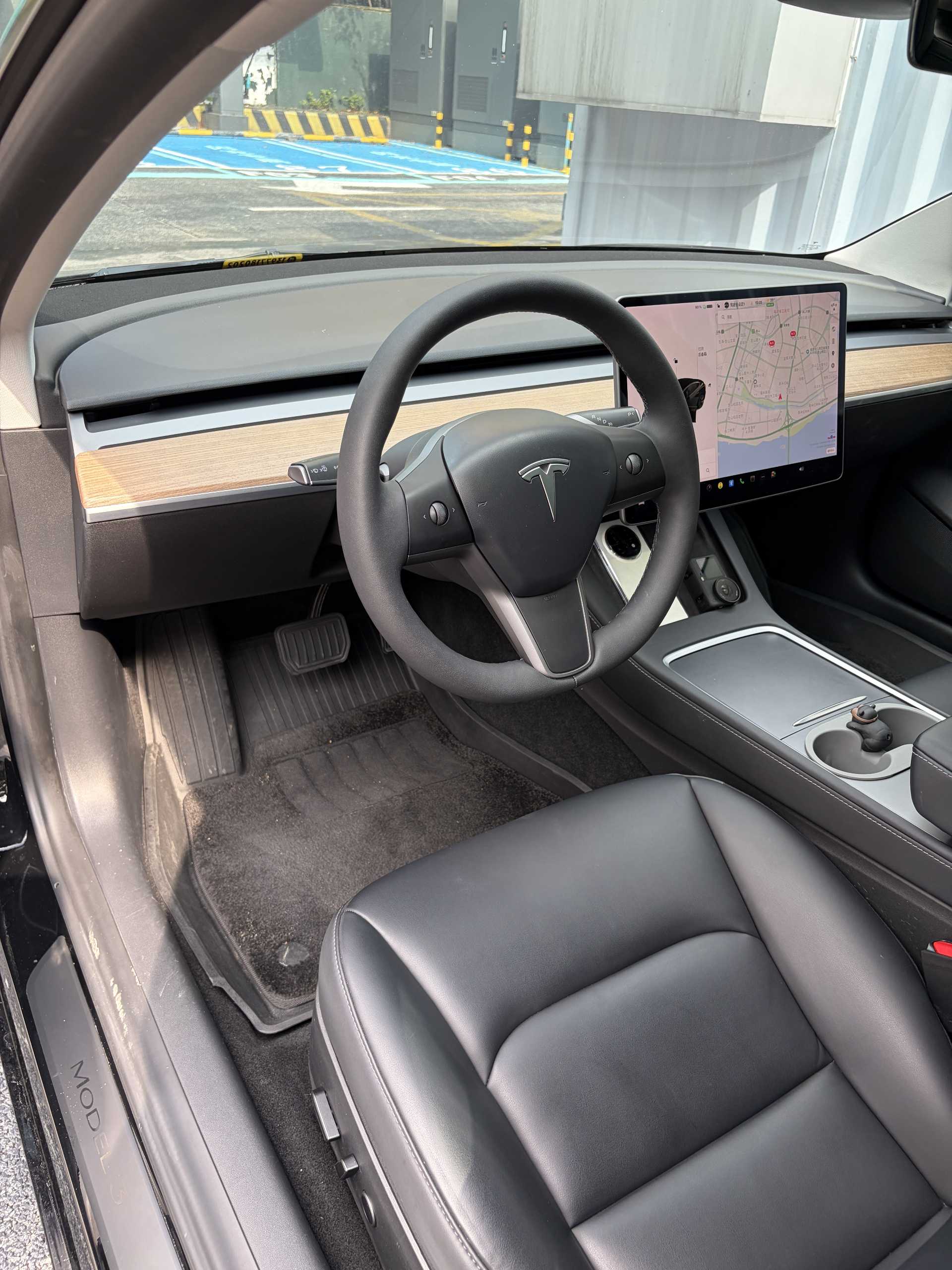 Tesla Model 3 2021 #4 Tesla Model 3 2021 صورة سيارة #4