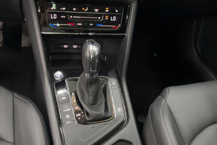 Volkswagen Tharu 2021 car image #19
