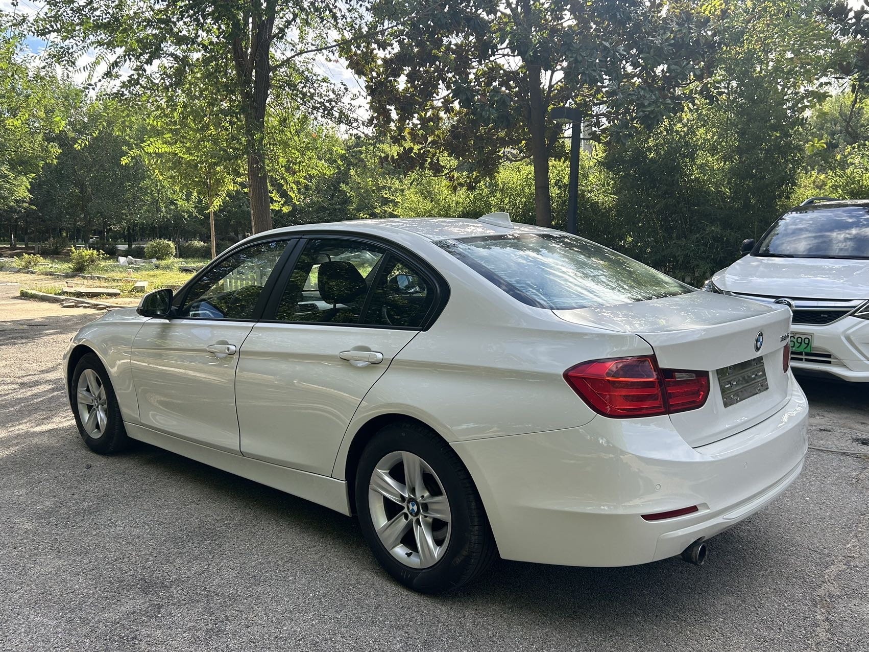BMW 3 Series 2017 #6 BMW 3 Series 2017 car image #6
