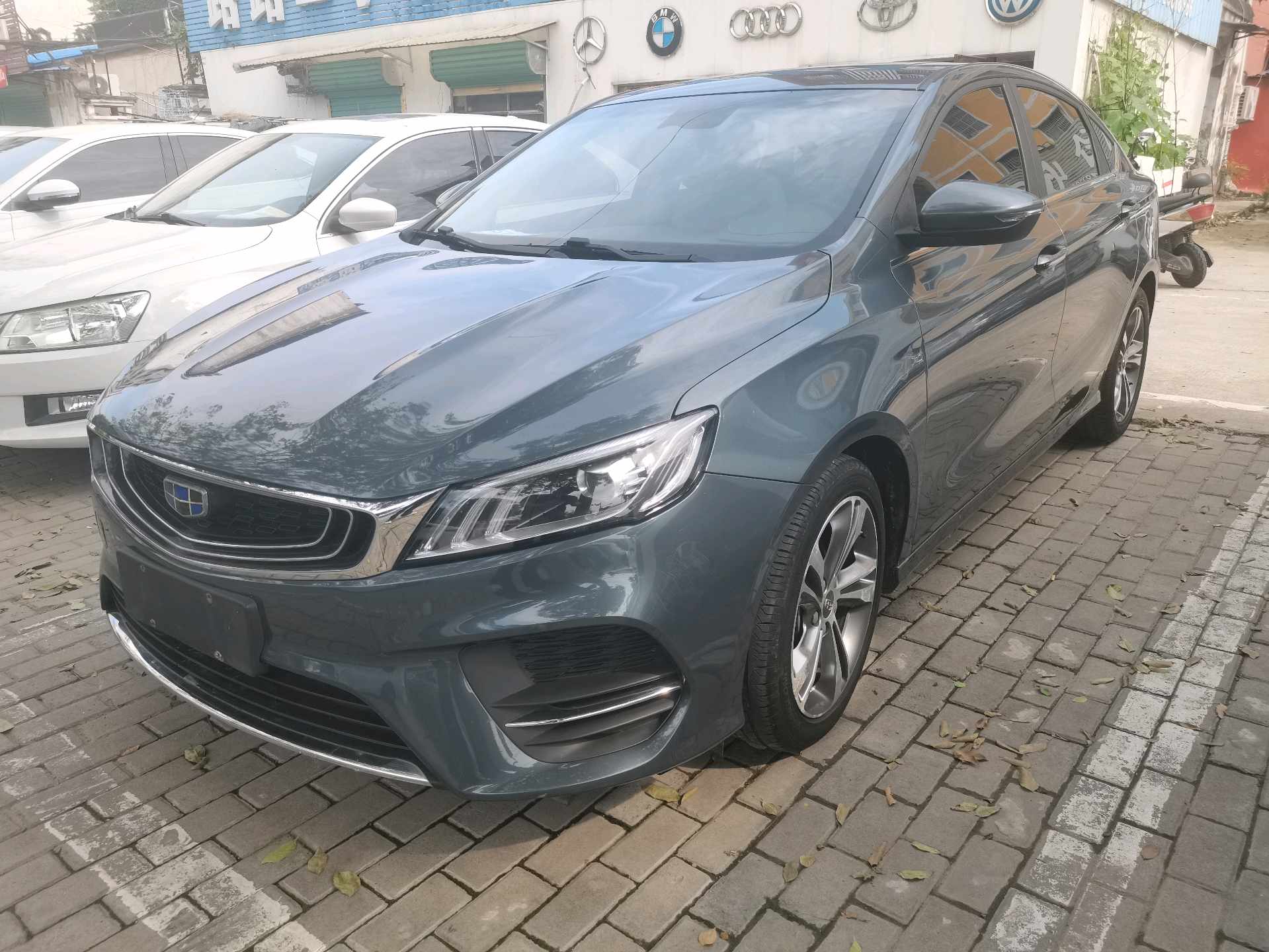 GEELY Binray 2018 car image 