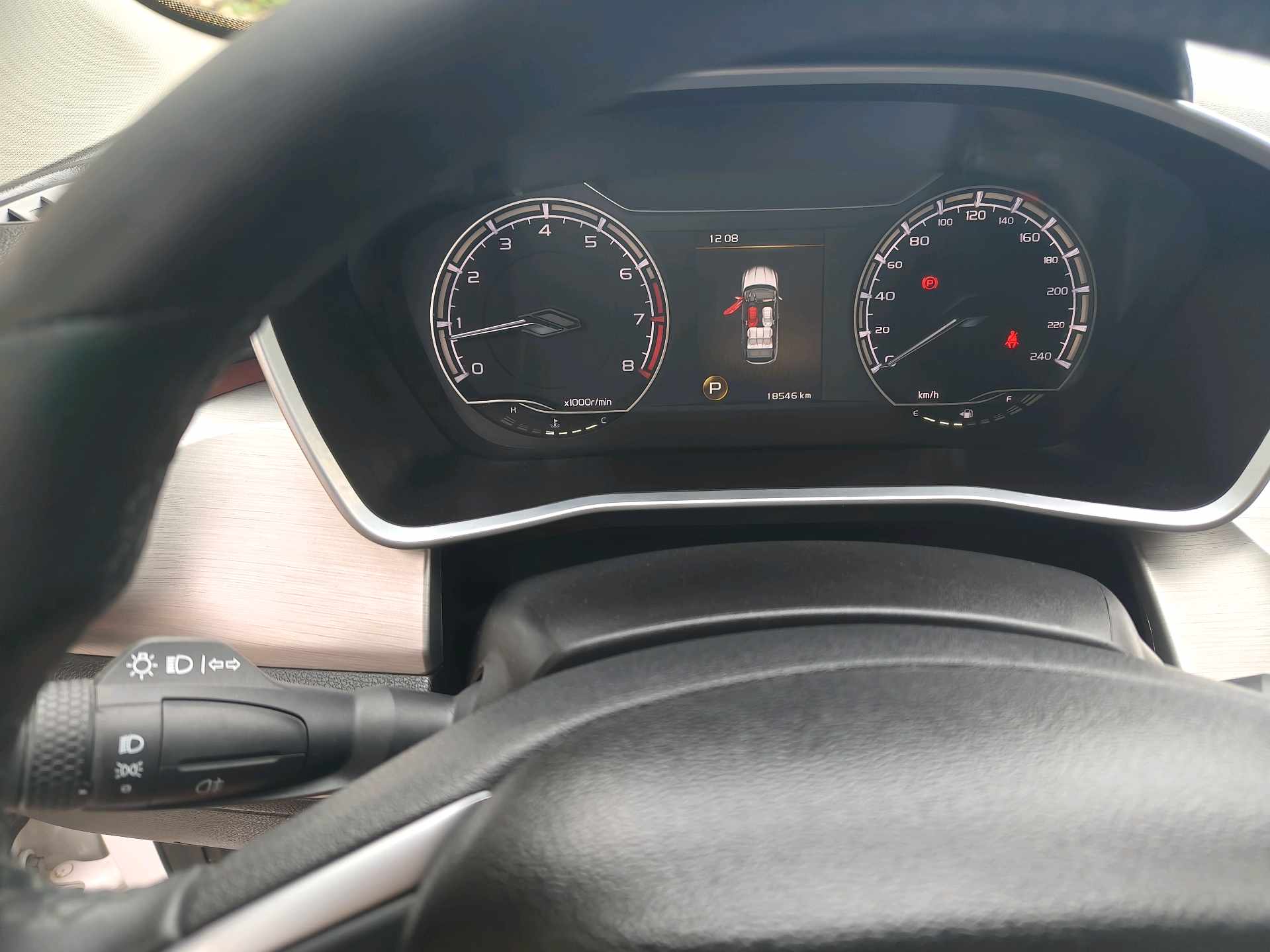 GEELY Coolray 2021 immagine di auto #11