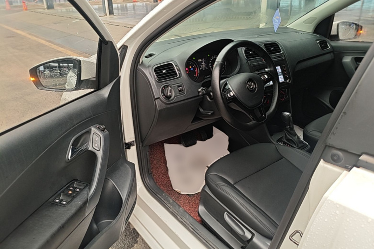 Volkswagen Polo 2016 #16 Volkswagen Polo 2016 car image #16