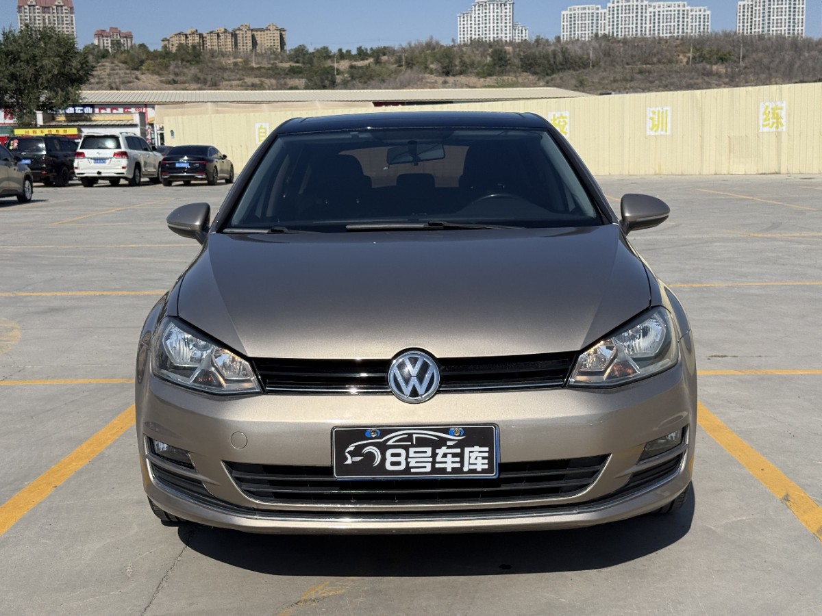 Volkswagen Golf 2014 car image #2