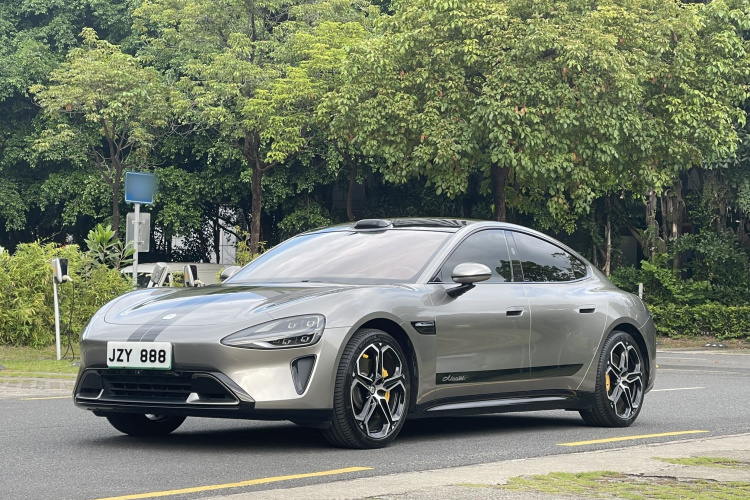 MI SU7 2025 car image #2