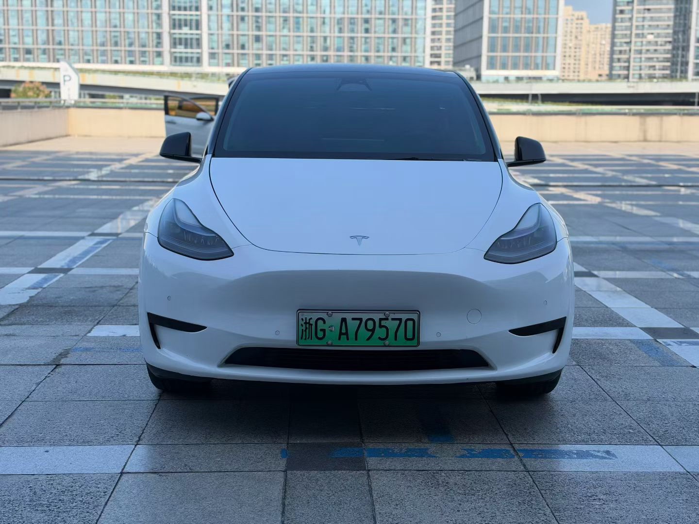 Tesla Model Y 2024 #2 Tesla Model Y 2024 изображение автомобиля #2