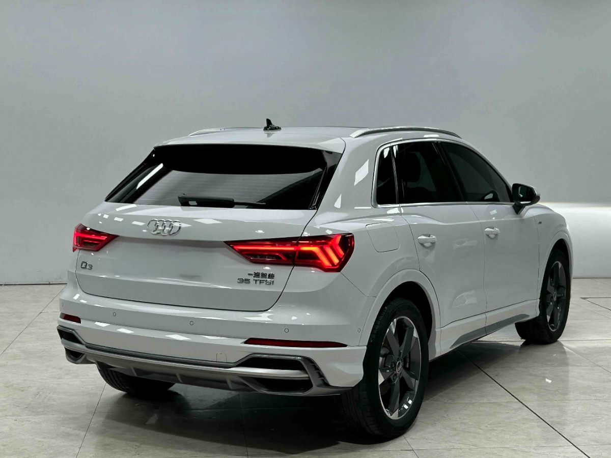 Audi Q3 2022 #5 Audi Q3 2022 car image #5