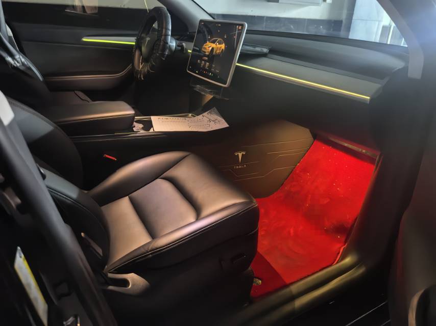 Tesla Model Y 2024 car image #3