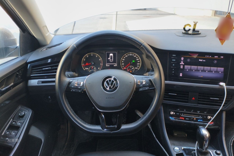 Volkswagen Bora 2021 car image #12