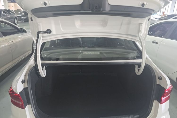 Volkswagen Lavida 2020 car image #19