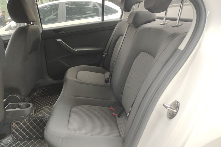 Volkswagen Santana 2019 car image #17