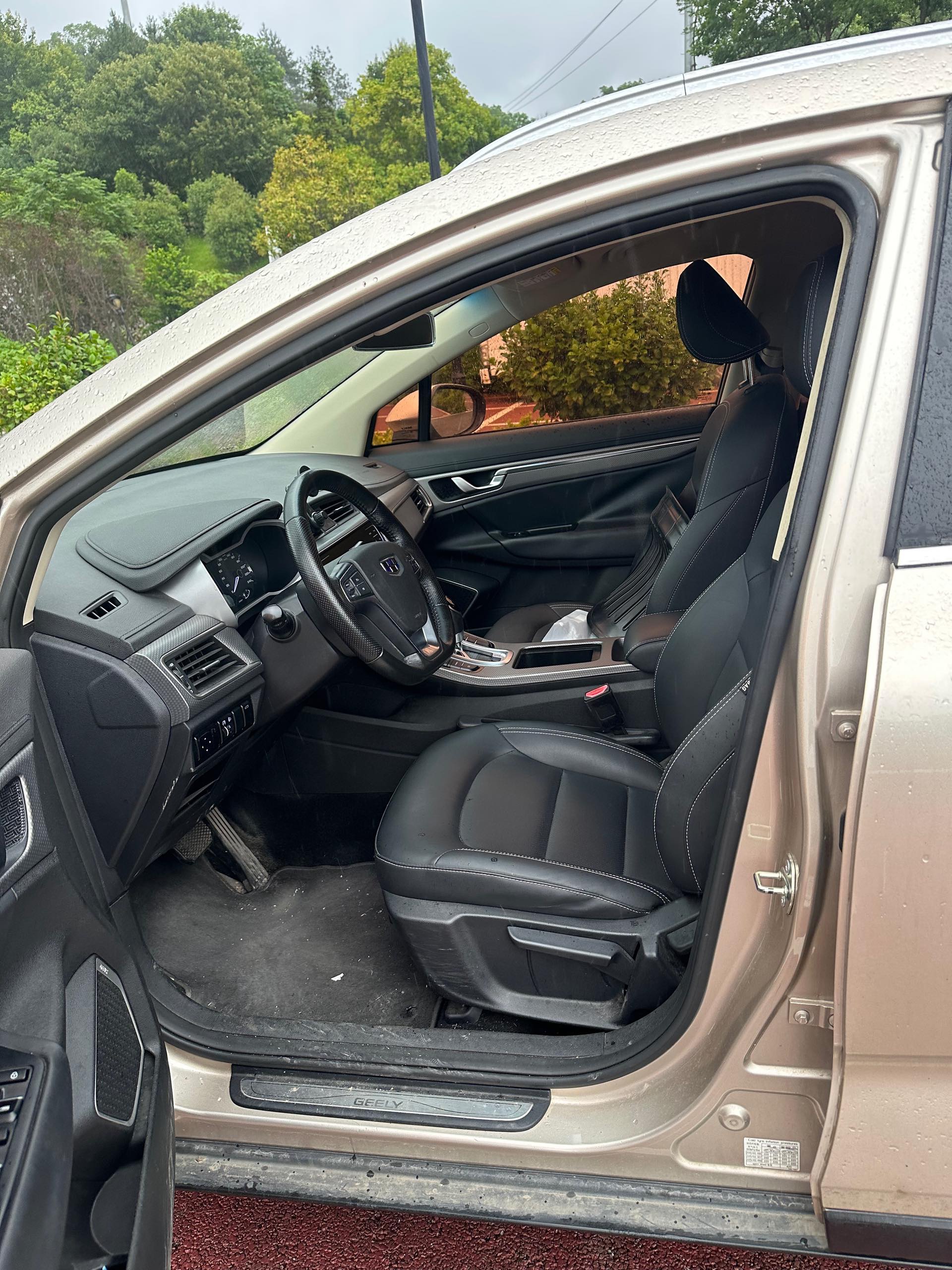 GEELY Emgrand GS 2018 car image #9