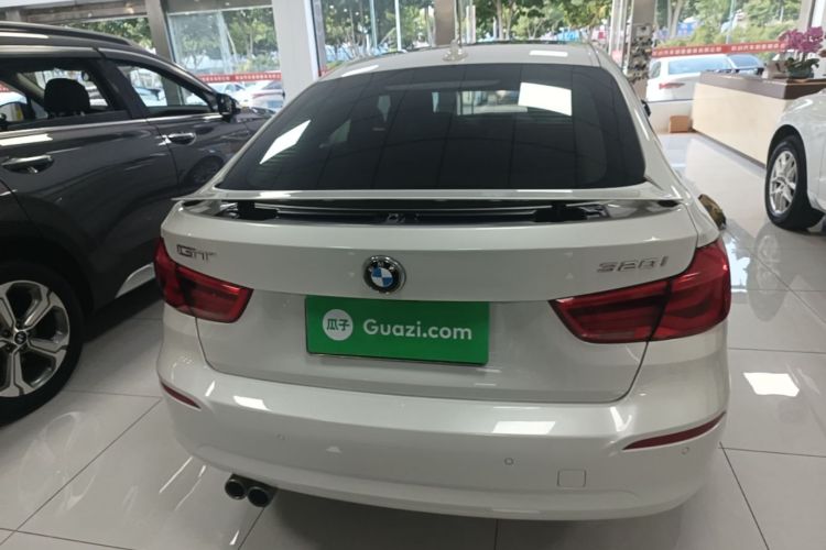 BMW 3 Series GT 2018 изображение автомобиля #6
