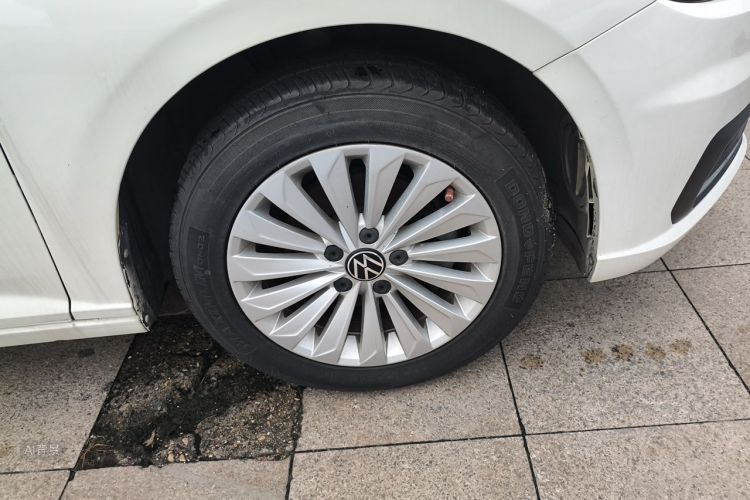 Volkswagen Lavida 2020 car image #9