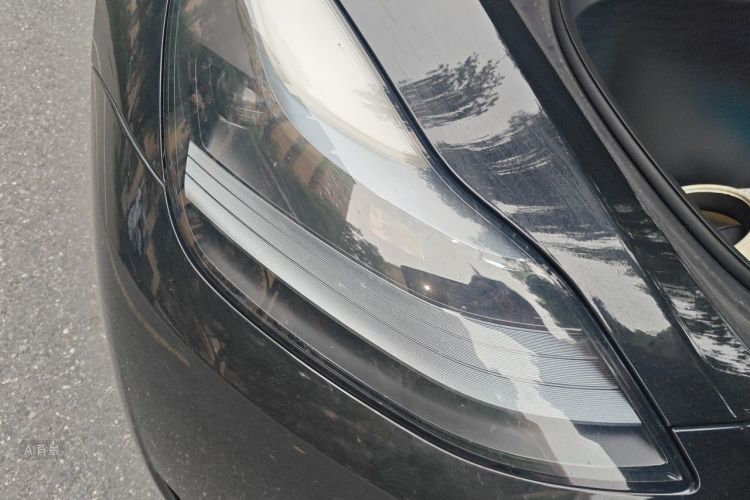 Tesla Model Y 2022 immagine di auto #8