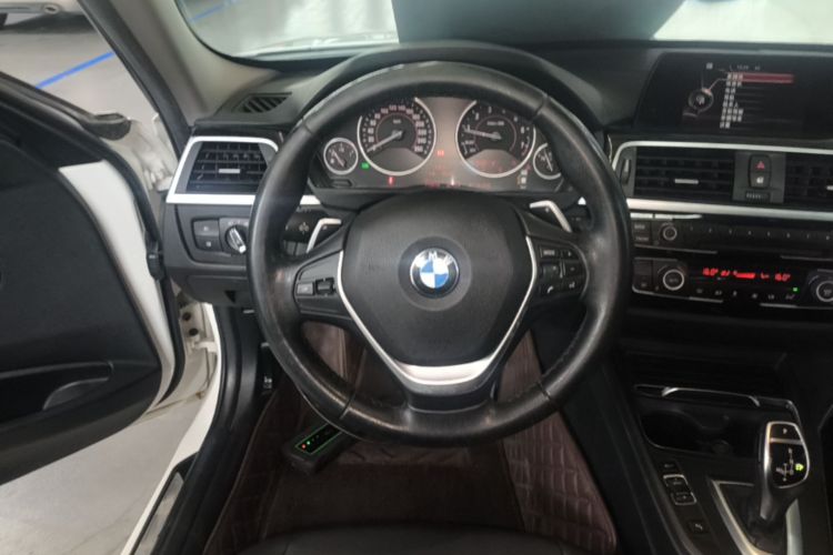 BMW 3 Series 2017 #15 BMW 3 Series 2017 car image #15