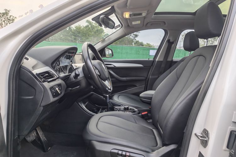 BMW X1 2017 car image #21