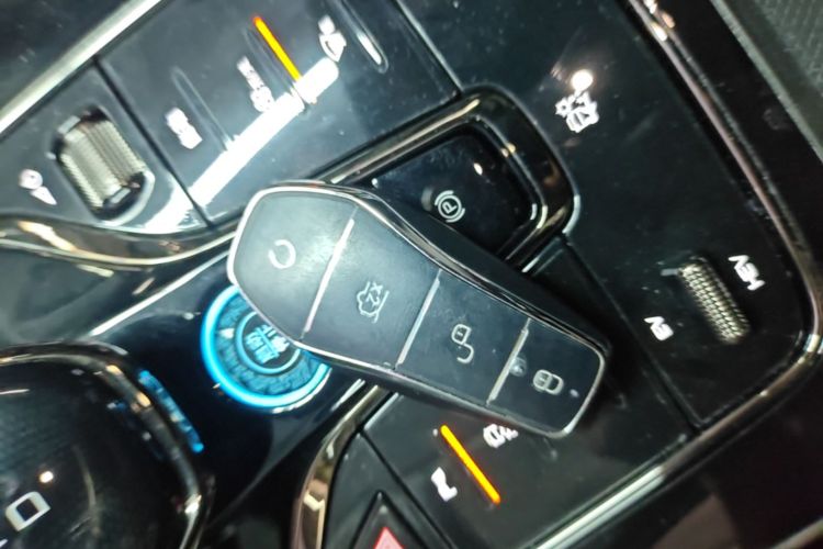 BYD Han 2024 car image #14