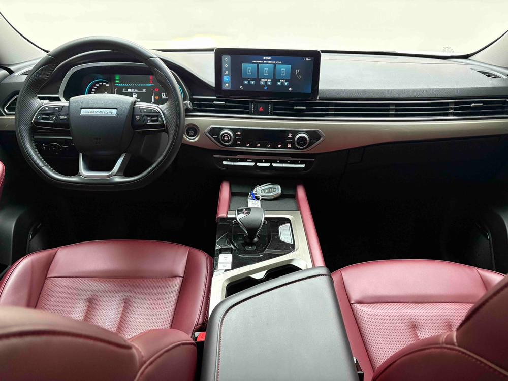 Jetour X70 2023 car image #11