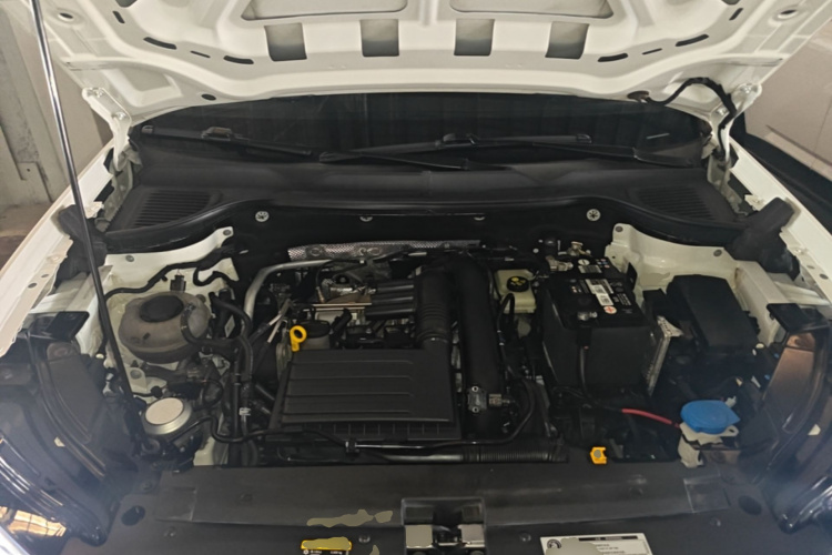 Volkswagen Tharu 2021 car image #22