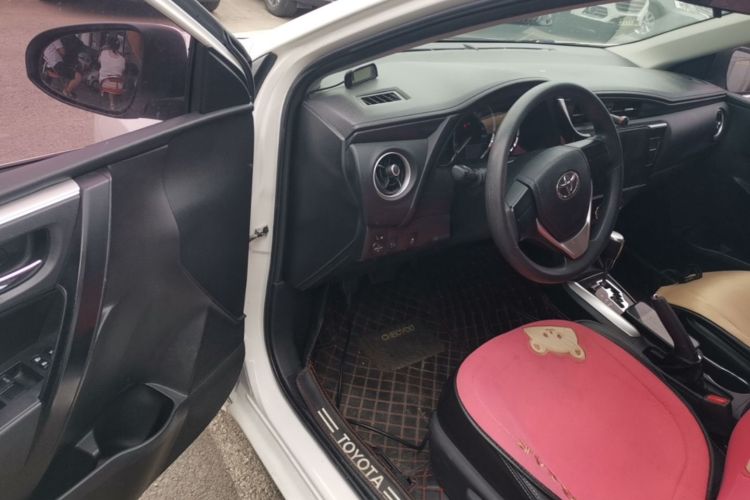 Toyota Corolla 2018 car image #16