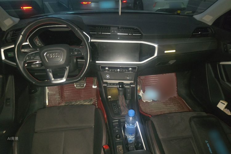 Audi Q3 2022 car image #11