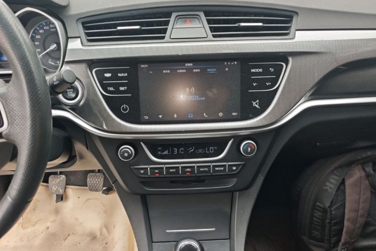 GEELY Emgrand 2017 immagine di auto #13