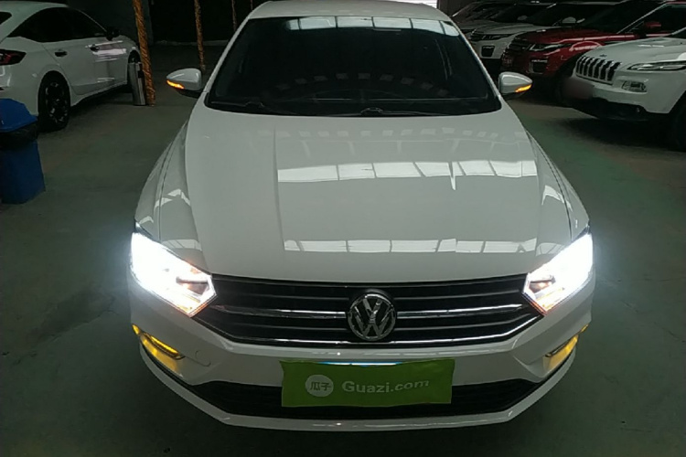 Volkswagen Bora 2021 car image #3