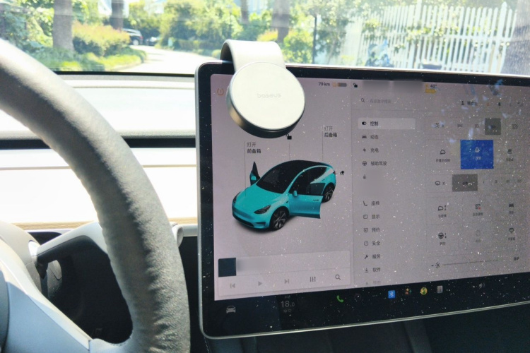 Tesla Model Y 2021 #16 Tesla Model Y 2021 car image #16