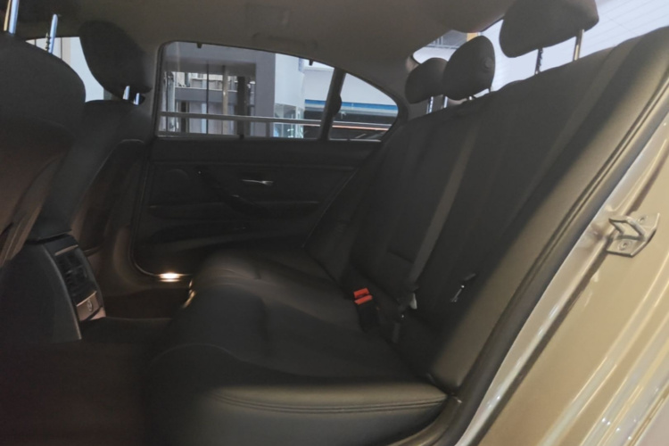 BMW 3 Series 2016 #17 BMW 3 Series 2016 car image #17