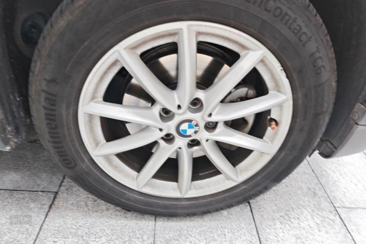 BMW X1 2017 car image #9