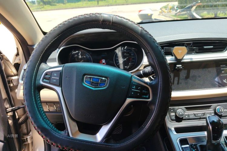 GEELY Emgrand 2019 car image #12