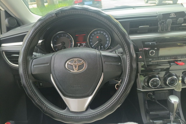Toyota Corolla 2017 car image #11