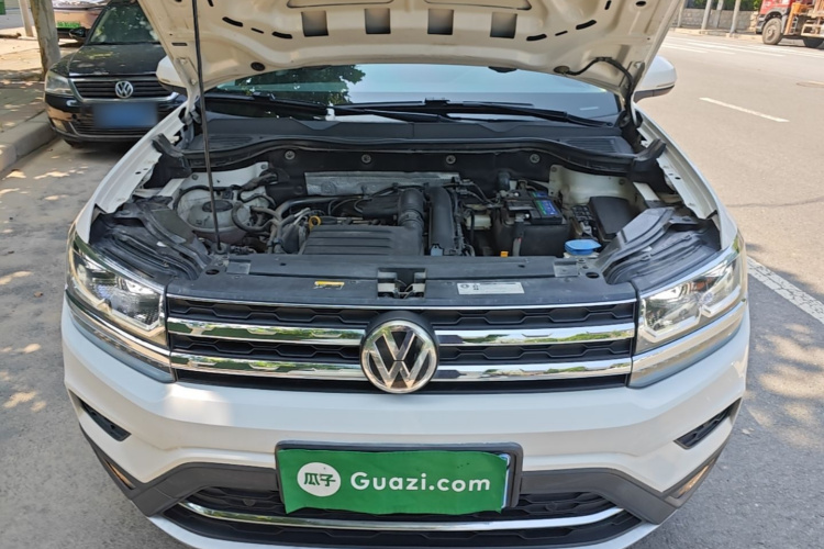 Volkswagen Tharu 2020 car image #20