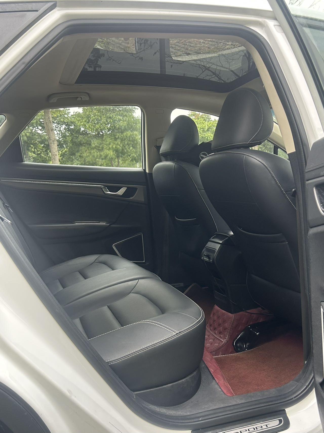 GEELY Emgrand GS 2017 car image #12