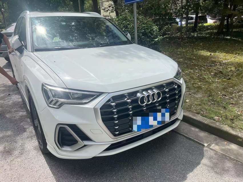 Audi Q3 2019 Audi Q3 2019 car image