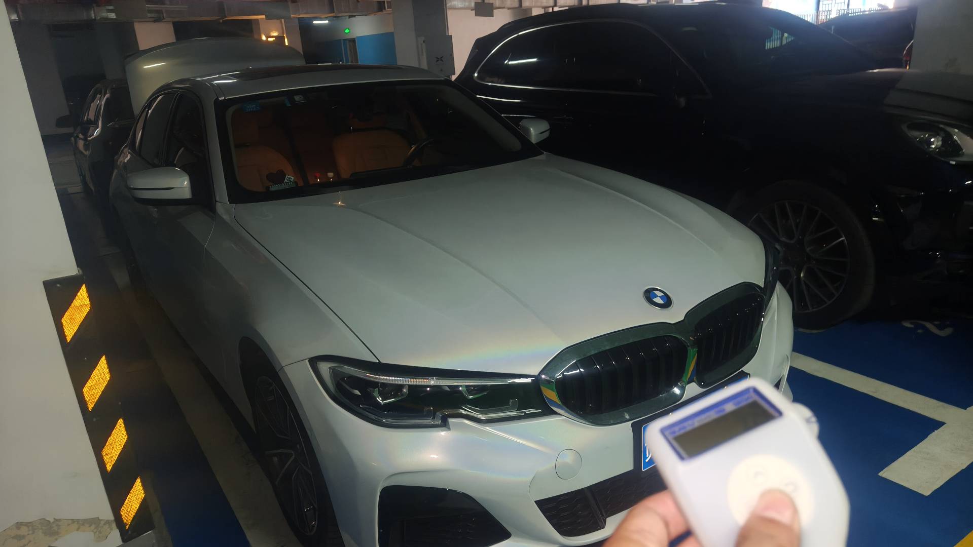BMW 3 Series 2020 immagine di auto #2