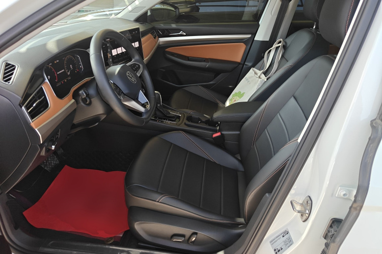 Volkswagen Bora 2024 изображение автомобиля #15