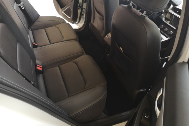 GEELY Emgrand 2020 car image #17