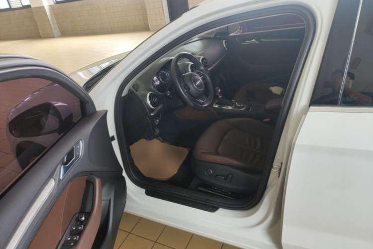 Audi A3 2016 car image #16