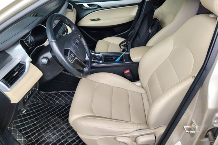 GEELY Emgrand 2018 #15 GEELY Emgrand 2018 car image #15