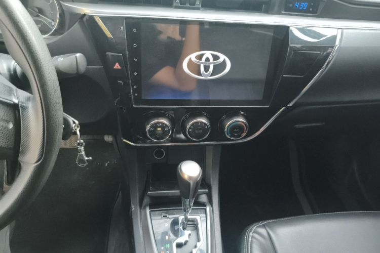 Toyota Corolla 2017 #13 Toyota Corolla 2017 car image #13