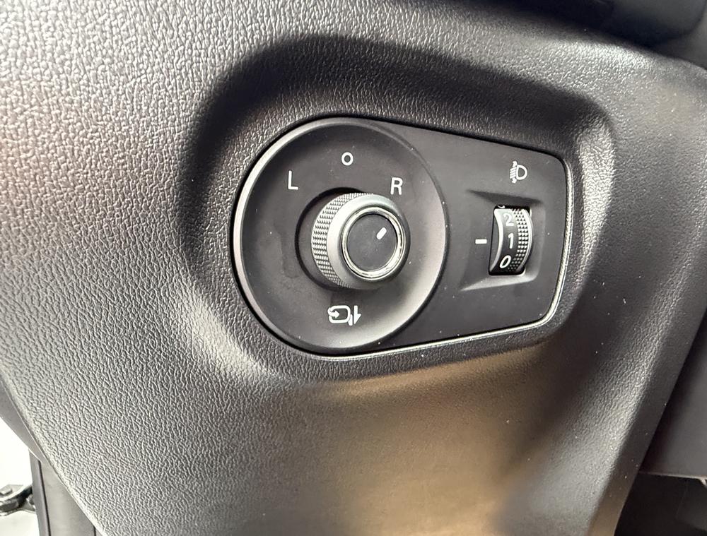MG 5 2025 car image #9
