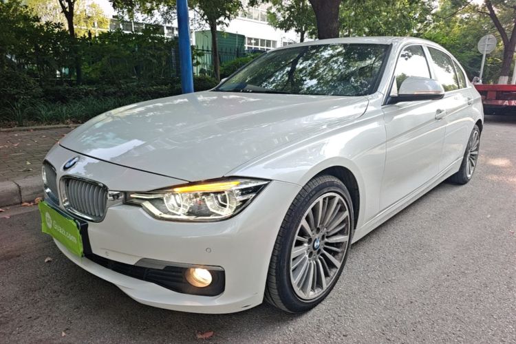 BMW 3 Series 2019 #2 BMW 3 Series 2019 car image #2