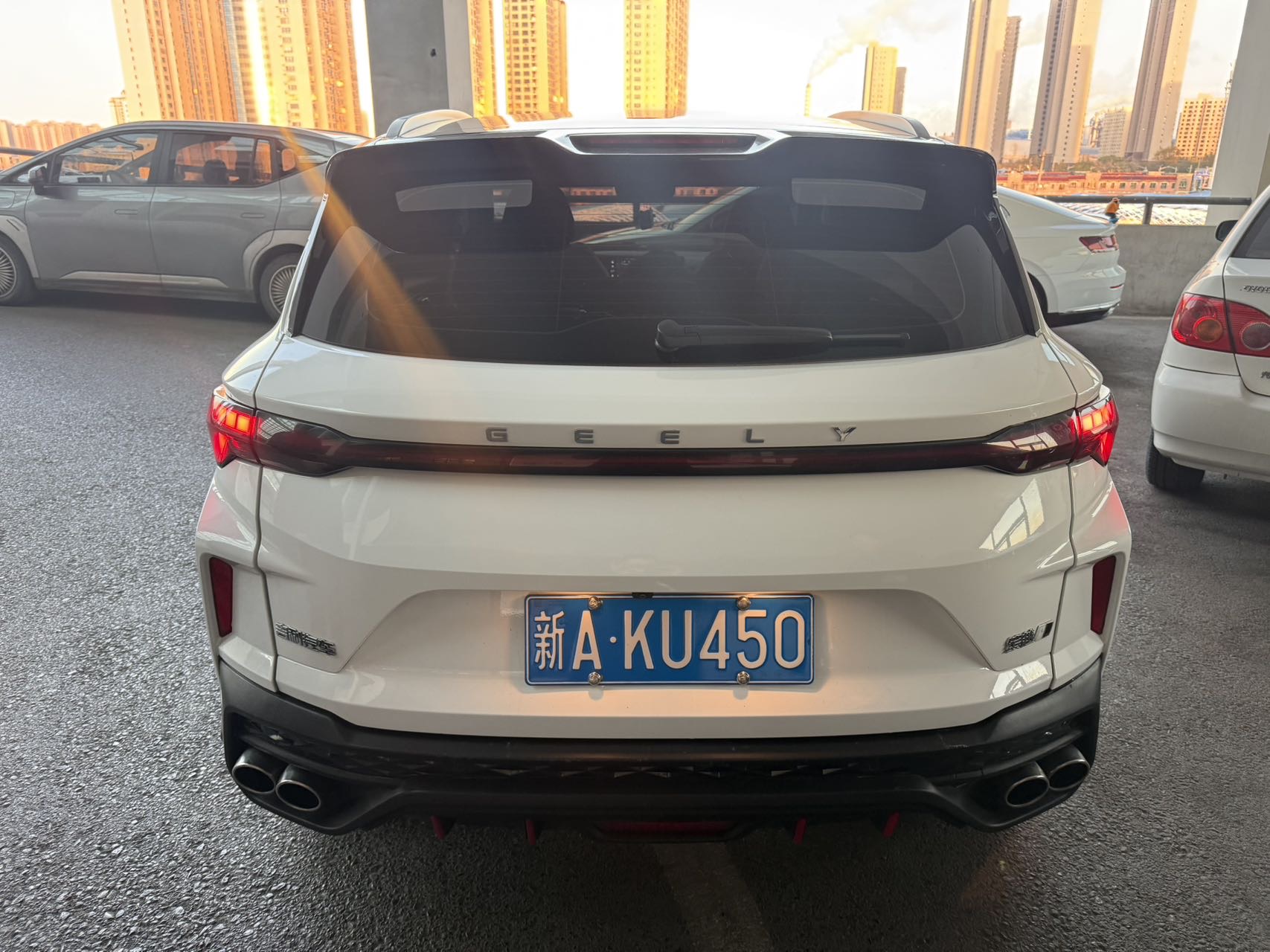 GEELY Coolray 2024 #4 GEELY Coolray 2024 صورة سيارة #4