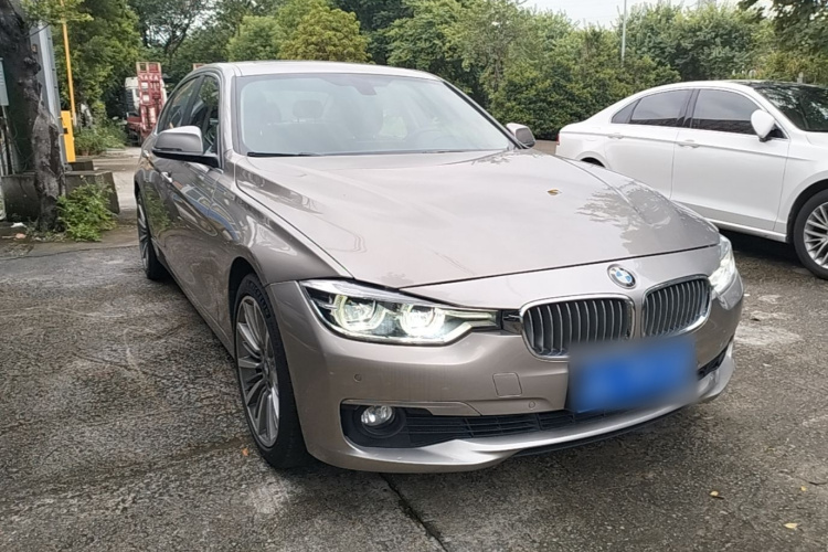 BMW 3 Series 2019 #4 BMW 3 Series 2019 car image #4