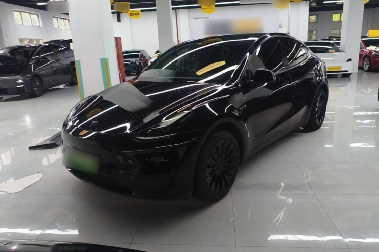 Tesla Model Y 2022 #2 Tesla Model Y 2022 car image #2