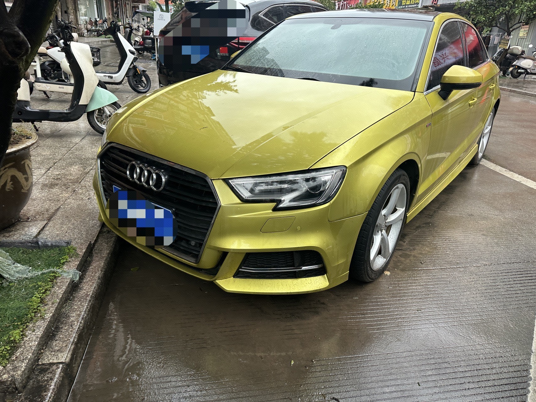 2018 2018 car image