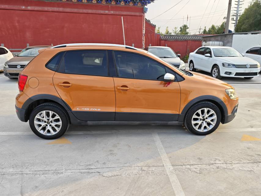 Volkswagen Polo 2014 #6 Volkswagen Polo 2014 car image #6
