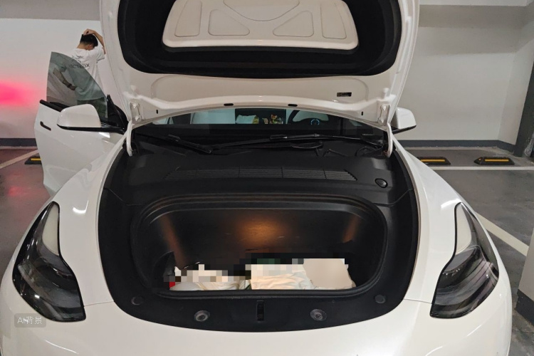 Tesla Model Y 2023 #22 Tesla Model Y 2023 car image #22