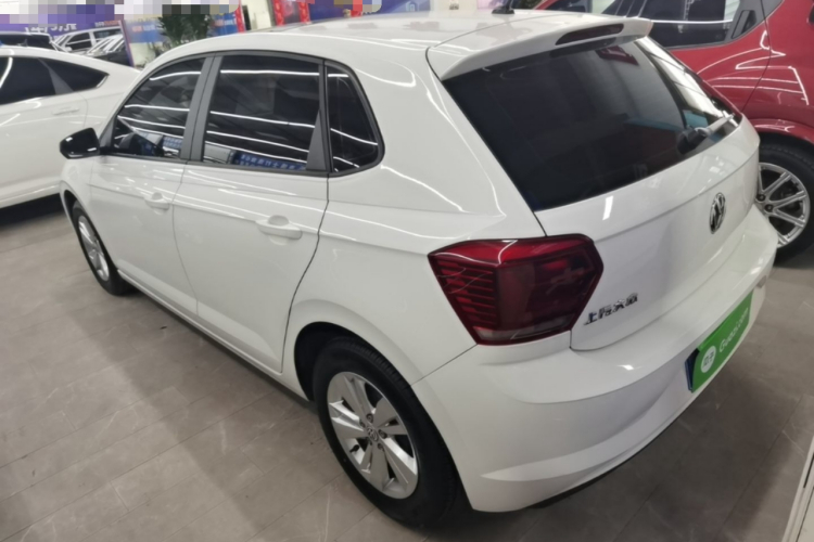 Volkswagen Polo 2019 car image #7